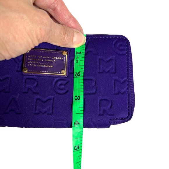 MARC by Marc Jacobs Purple Neoprene  Dreamy Logo Zip Slim Wallet - Picture 9 of 13